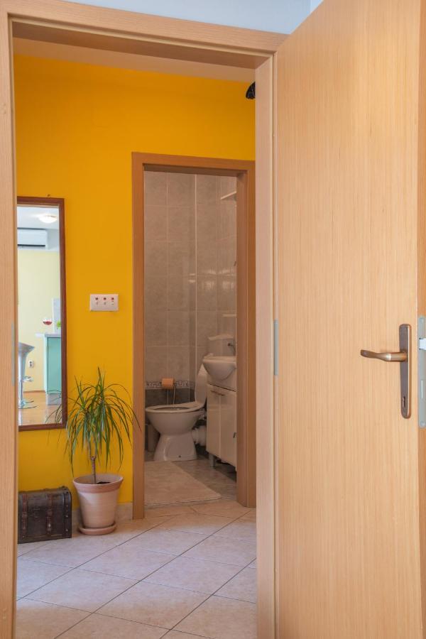 Apartman Silvija Осиек Экстерьер фото